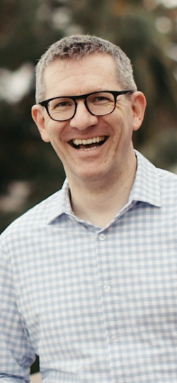 Headshot of Andy Crouch